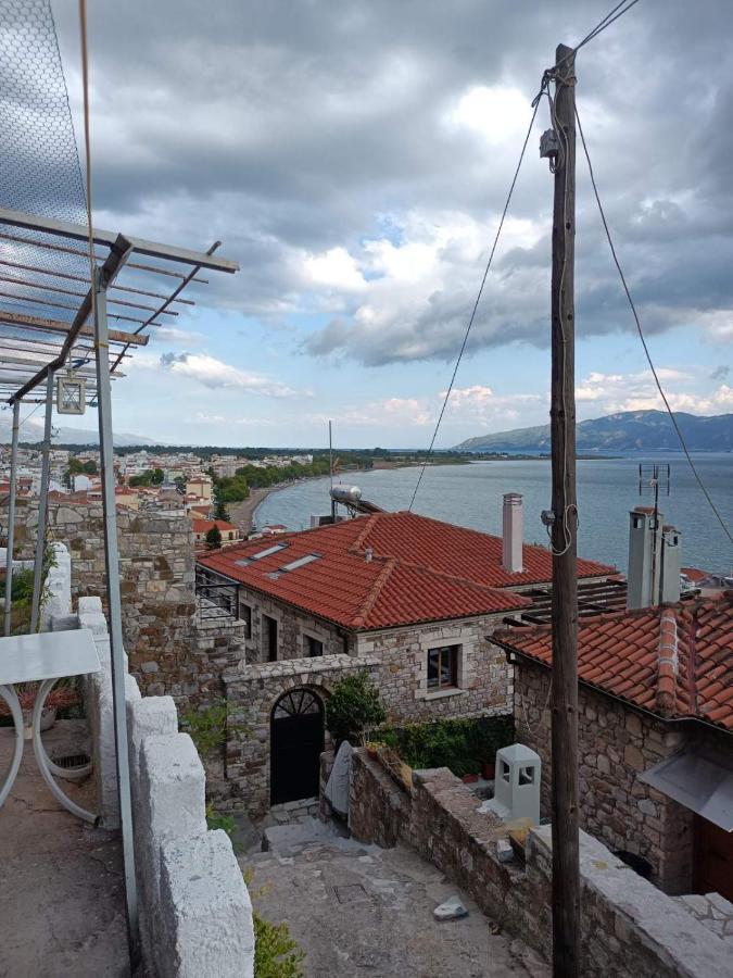 Clock'S House Apartment Nafpaktos Exterior foto