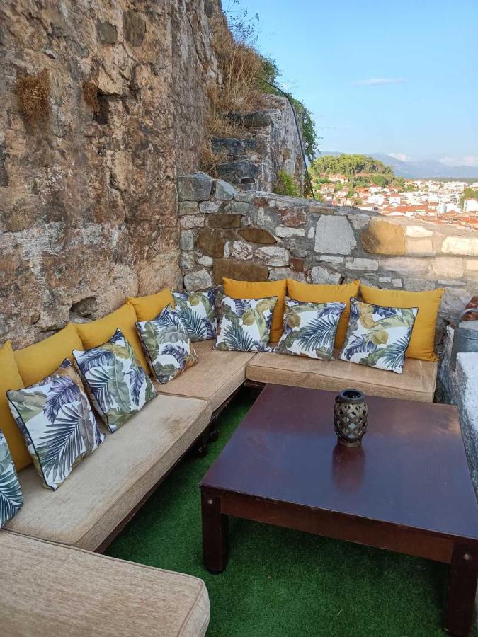 Clock'S House Apartment Nafpaktos Exterior foto