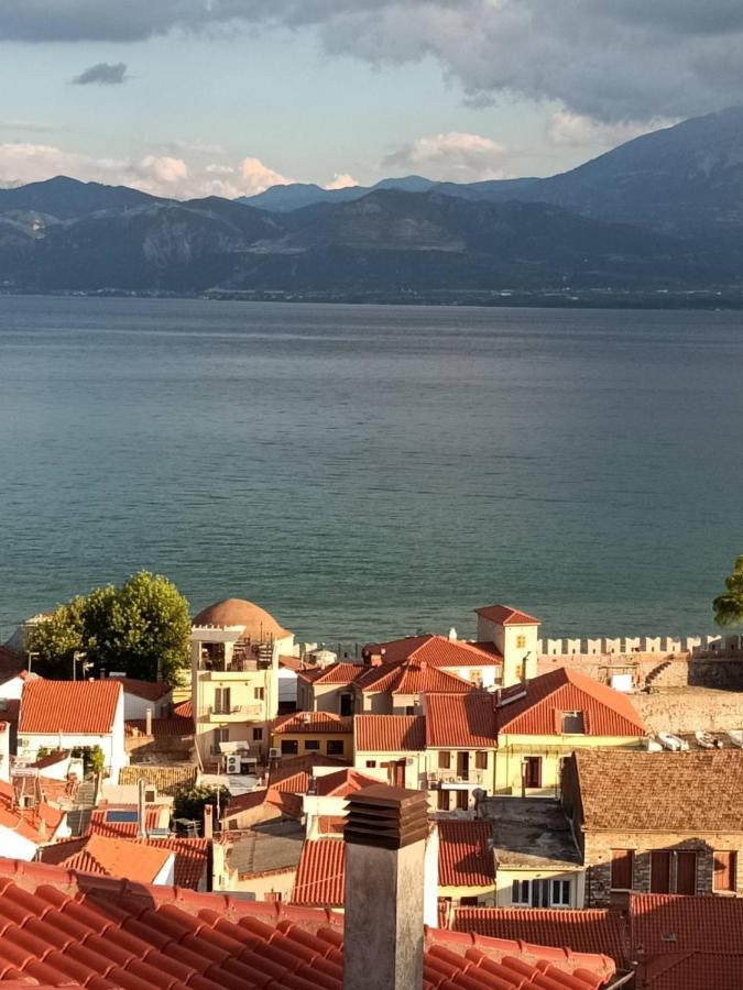 Clock'S House Apartment Nafpaktos Exterior foto