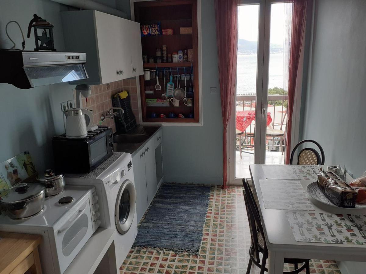 Clock'S House Apartment Nafpaktos Exterior foto